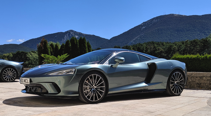 Illustration for article titled The 2020 McLaren GT Will Convince You To Ditch Your Private Jet For Good